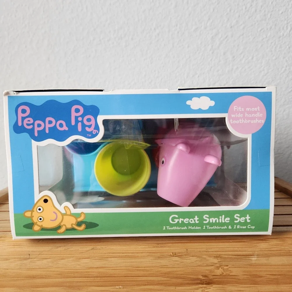 Hasbro Peppa Pig Great Smile Set Toothbrush Holder And Rinse Cup 3 Piece Set NEW